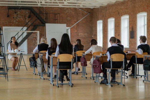 Boostez votre carrière grâce aux transports : stratégies essentielles